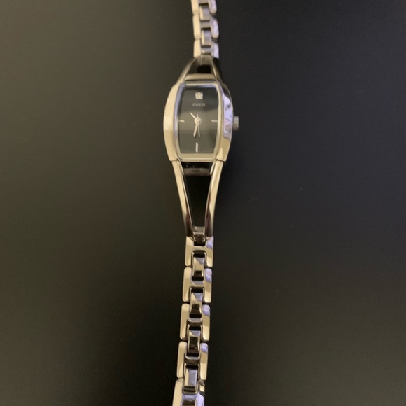 Guess silver watch - Picture 3 of 3